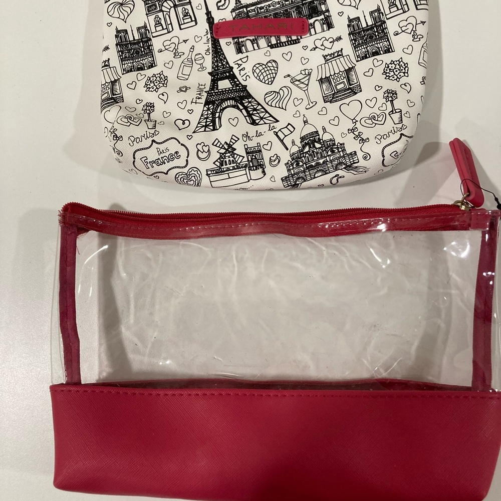 Tahari cosmetic case